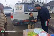 استقبال نوروزی مربیان کانون گیلان از کودکان و نوجوانان در ورودی شهرها