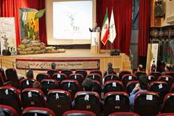 ویژه‌برنامه«ایستاده درسنگر» در کانون گیلان برگزارشد
