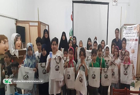فرهنگ‌سازی برای حذف پلاستیک در نشست محیط‌زیستی کانون لاهیجان